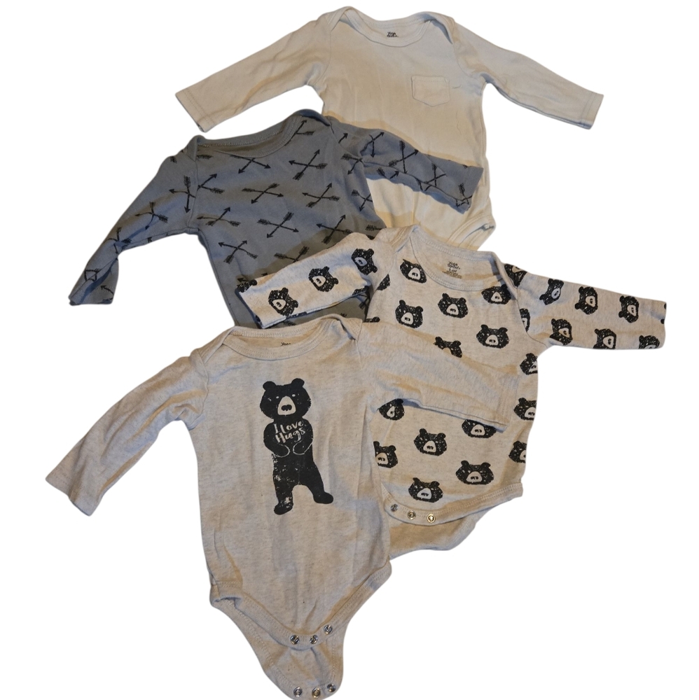 Yoga Sprout Long Sleeve Bear Set. Baby Size 3-6 Months, Grey, Cream, White